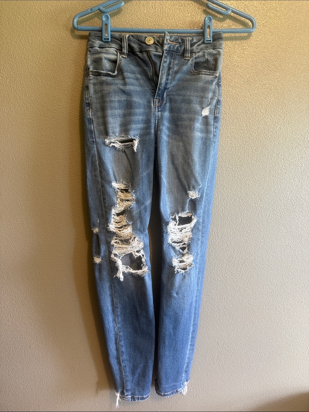 Women’s Blue Ripped Jeans